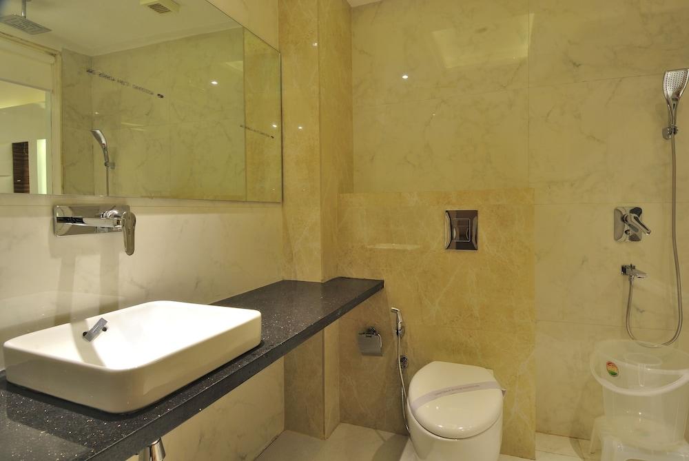 Aman Continental - 2Mins From Railway Station And 5 Mins From Metro Hotel New Delhi Exterior foto