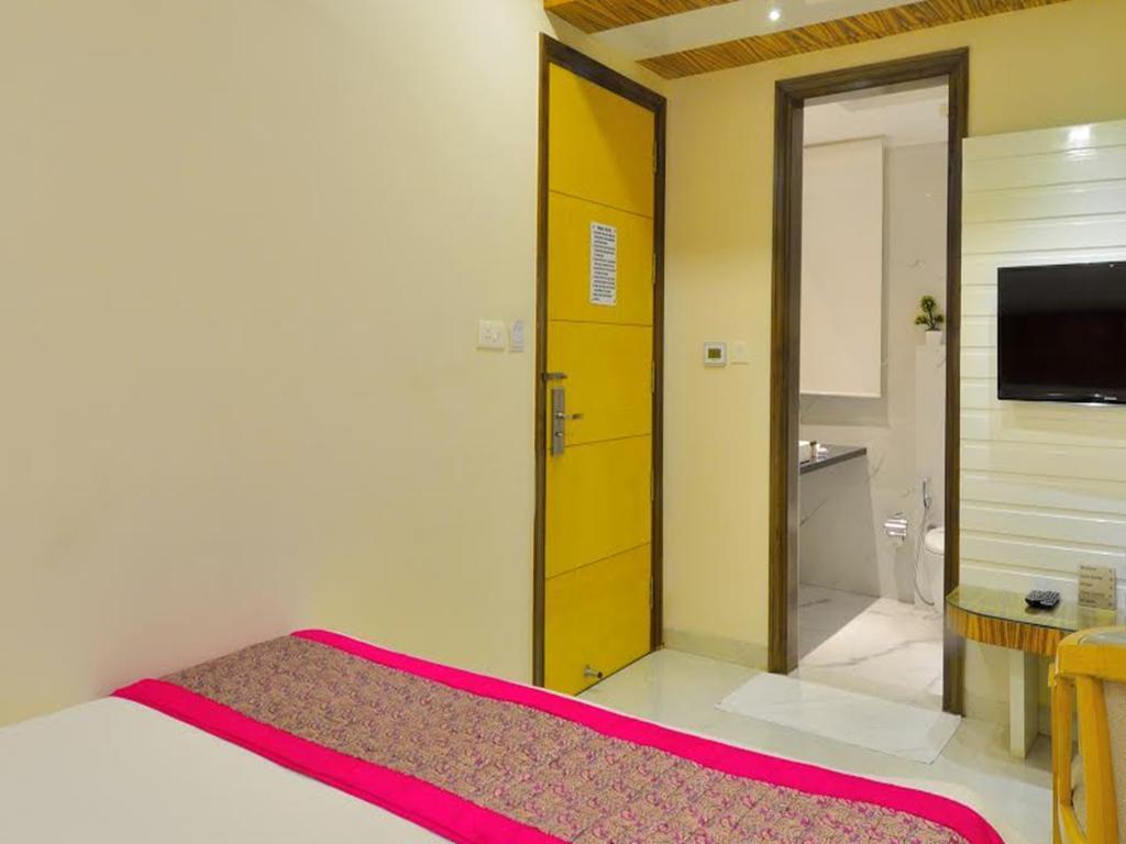 Aman Continental - 2Mins From Railway Station And 5 Mins From Metro Hotel New Delhi Exterior foto